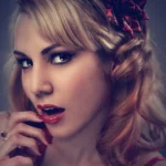 women-with-blonde-hair